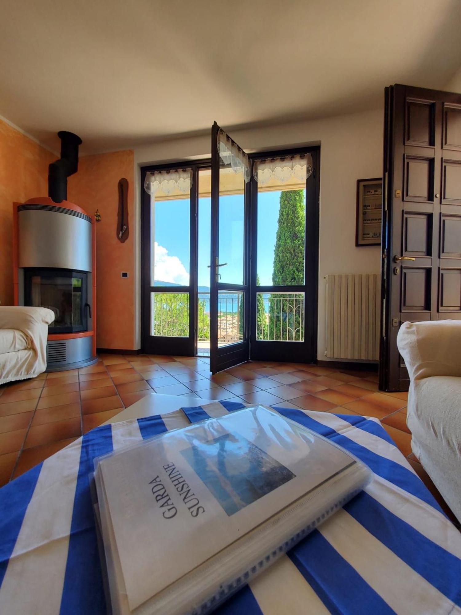 Appartement Garda Sunshine à Toscolano Maderno Extérieur photo