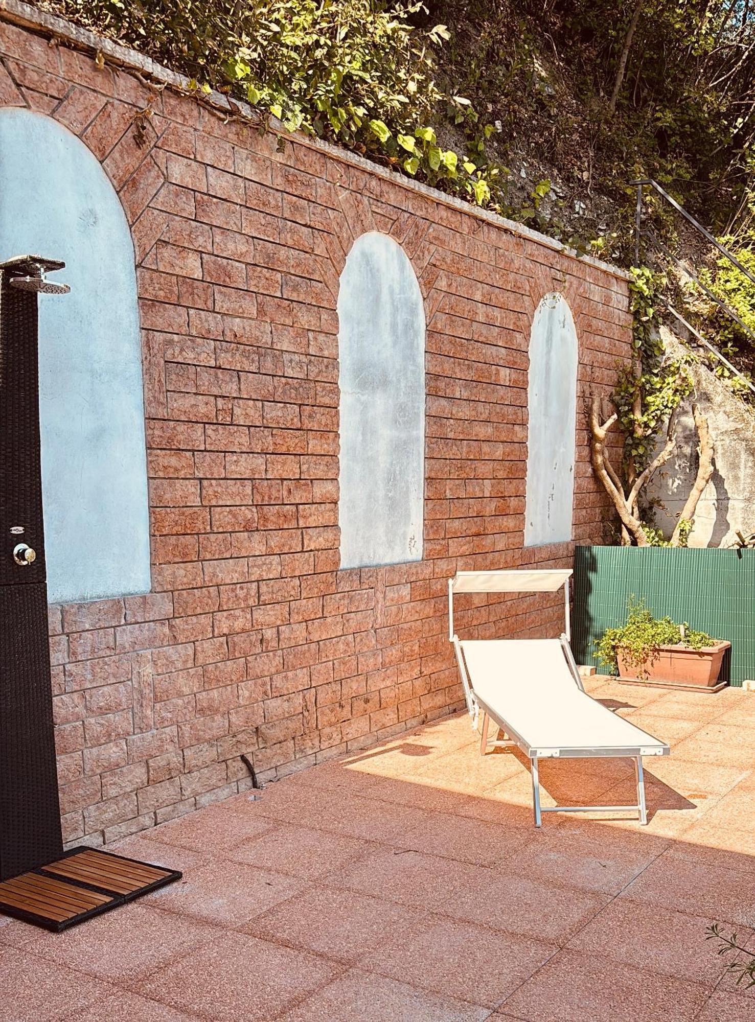 Appartement Garda Sunshine à Toscolano Maderno Extérieur photo